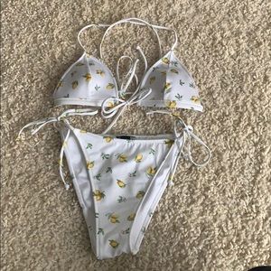 Pacsun LA hears lemon bikini